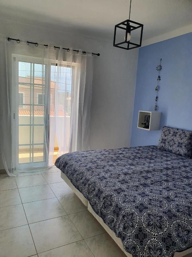 Brisa'S Haven Guesthouse !Pet Friendly! ลากอส ภายนอก รูปภาพ