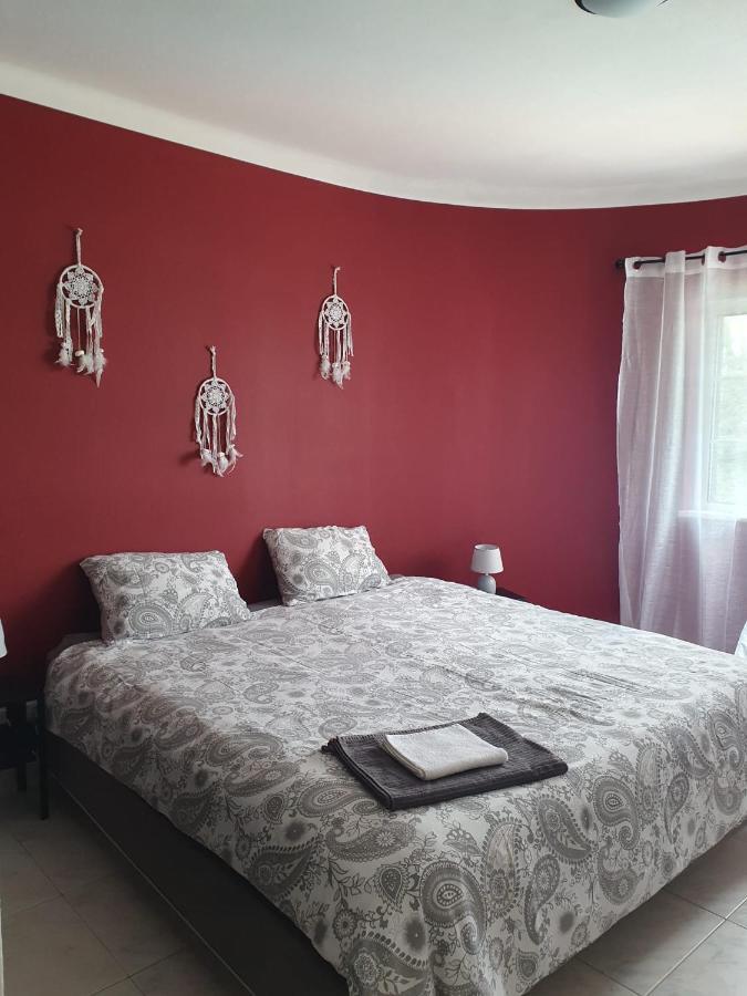 Brisa'S Haven Guesthouse !Pet Friendly! ลากอส ภายนอก รูปภาพ